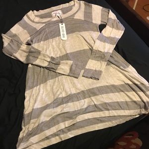 Light weight sweater shirt